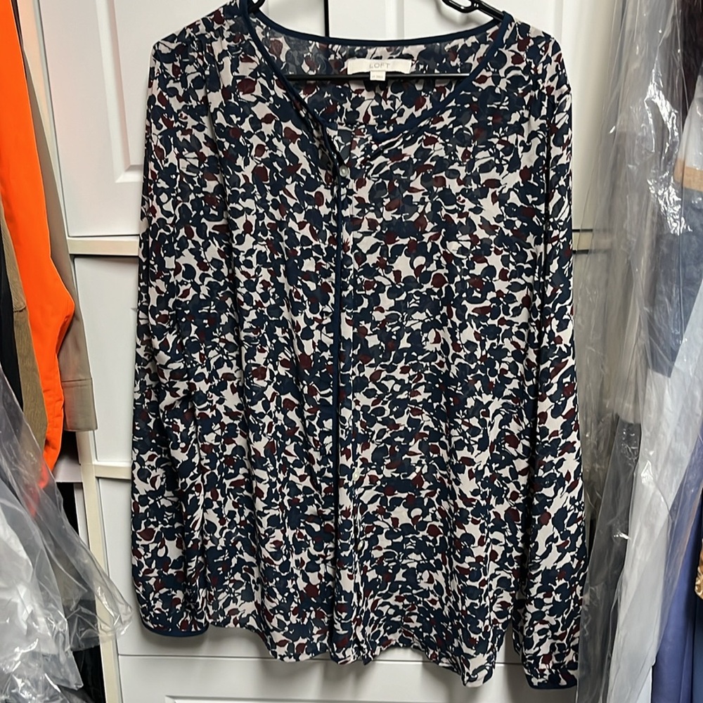 Beautiful Fall Blouse - Picture 2 of 2